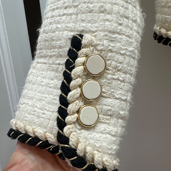 Aqua chanel style blazer - worn once. Size xs - Picture 3 of 4